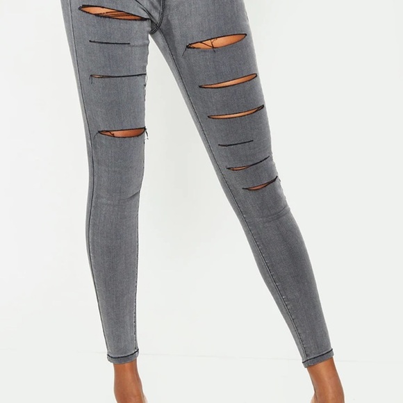 PRETTYLITTLETHING Washed  Grey Rip Ripped Disco Skinny Jeans - Picture 2 of 4